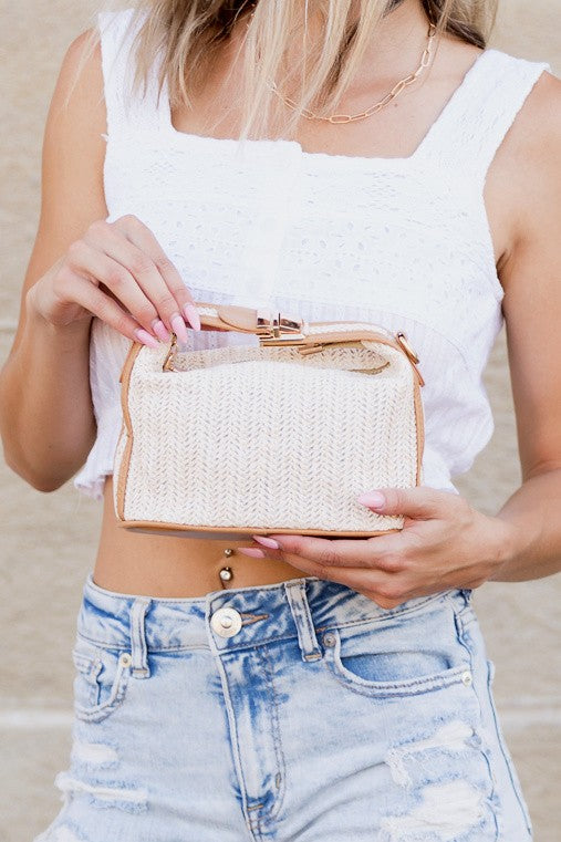 Interwoven Straw Crossbody with Handle