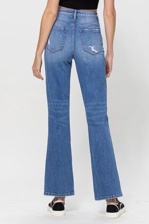 Celia Straight Leg 90s Jeans in Medium Wash