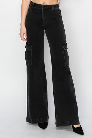 Utilitarian Edge Wide Leg Cargo Jeans in Black