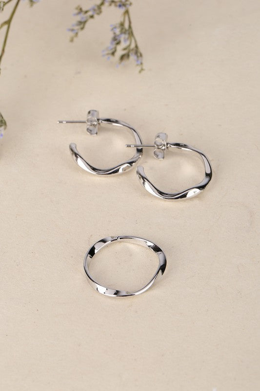 Ripple Ring & Hoop Earrings Set in Silver