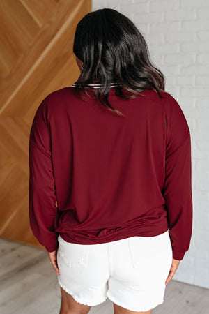 So Comfy Contrasting V-Neck Pullover in Red Merlot