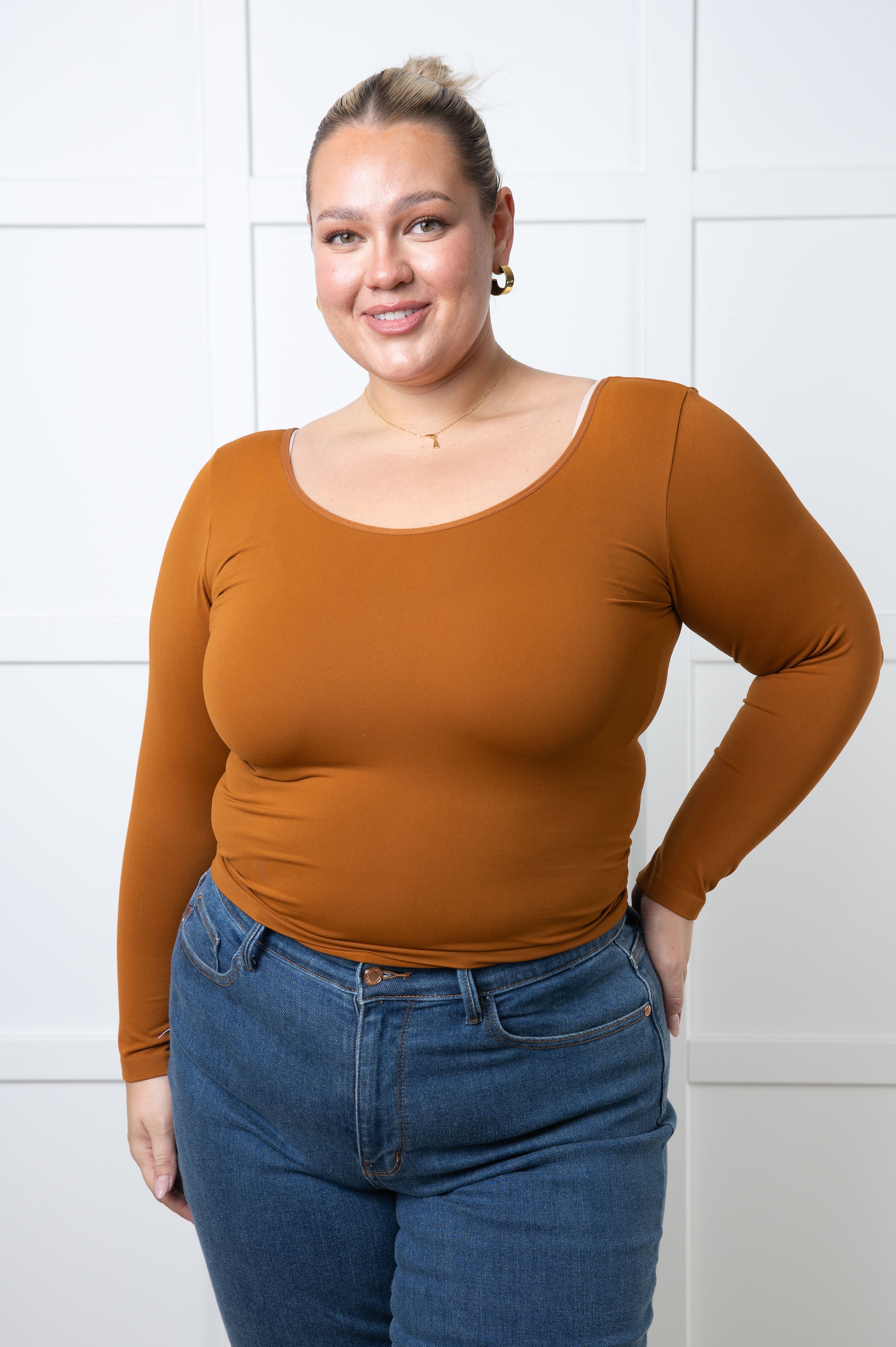 Simply Seamless Reversible Top in Caramel