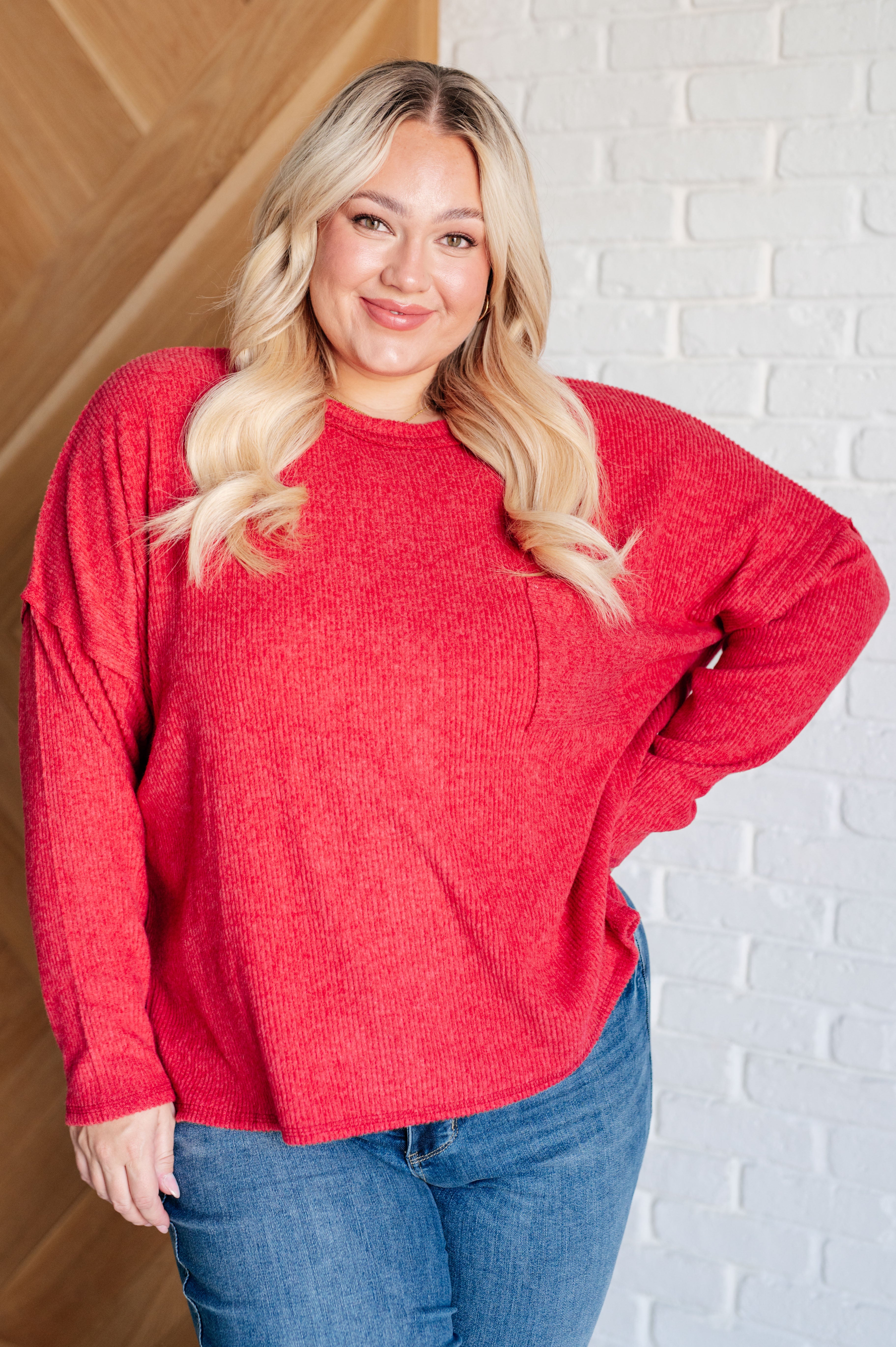 Laidback Style Ribbed Sweater in Dark Red