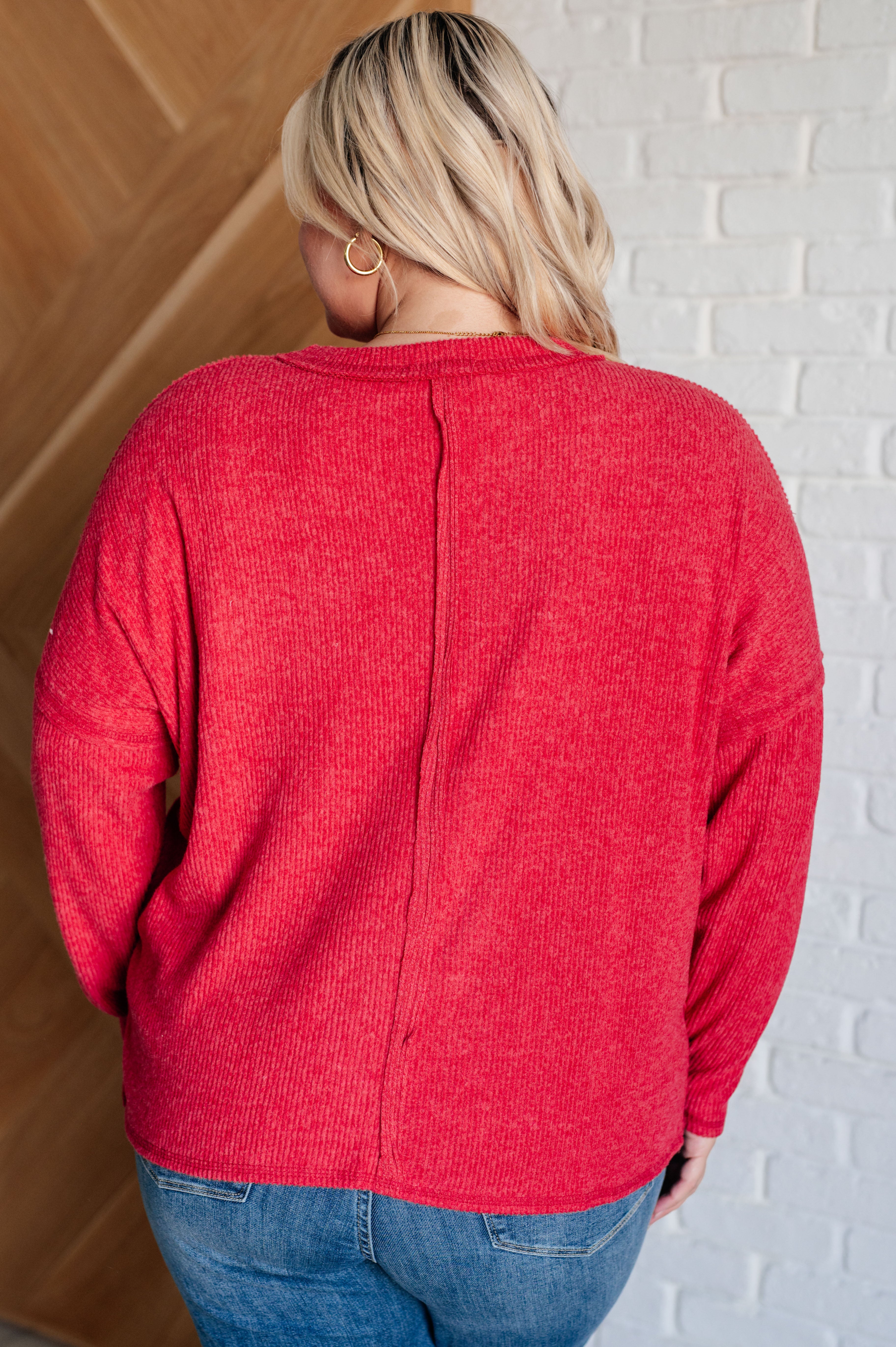 Laidback Style Ribbed Sweater in Dark Red