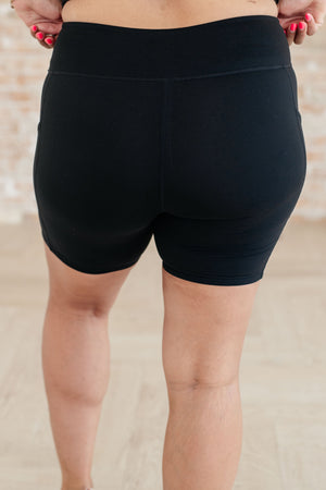 Getting Moving Biker Shorts in Black