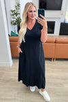 Chillaxin' Shift Maxi Dress in Black