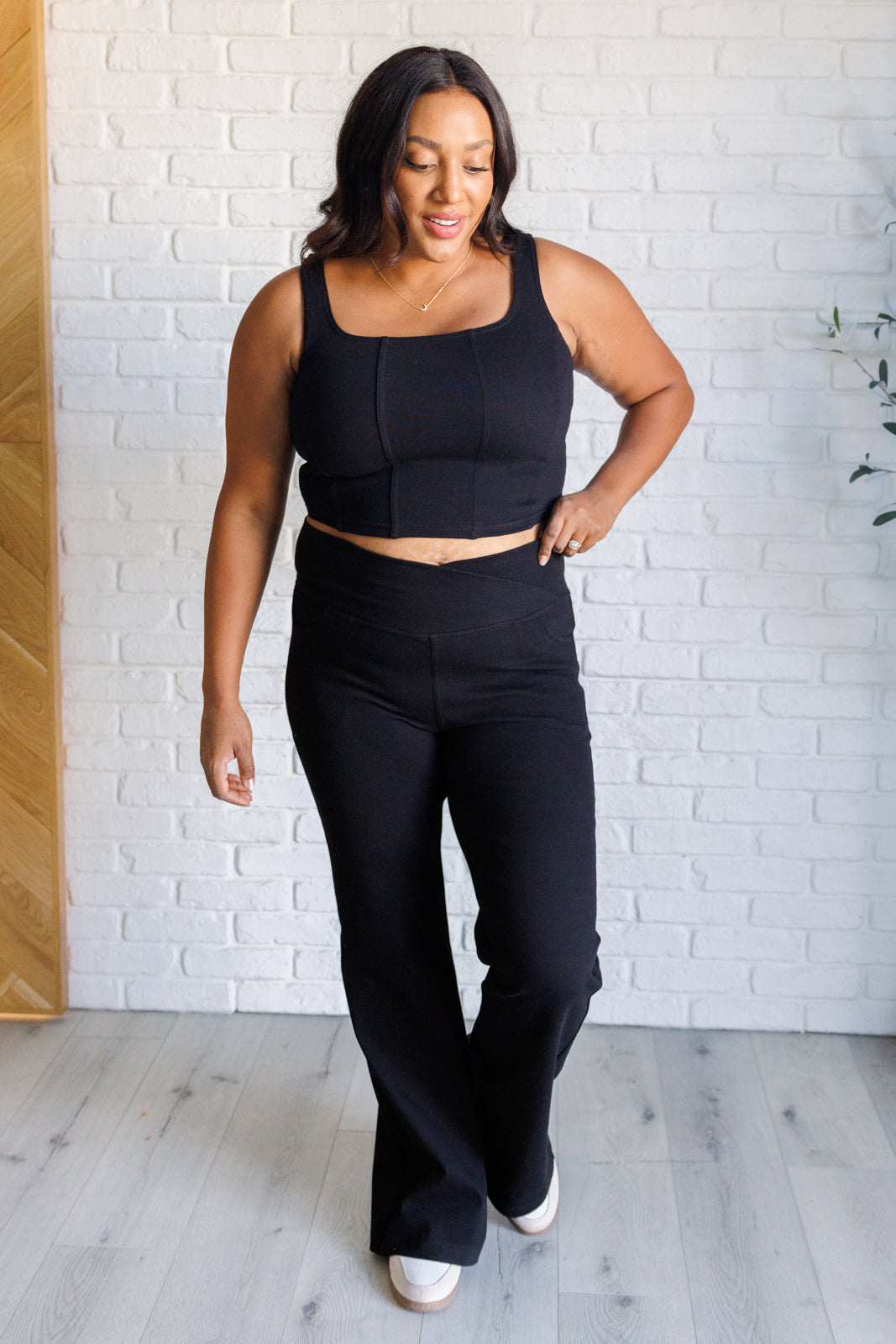 Such a Twill Square Neck Crop Corset Top in Black