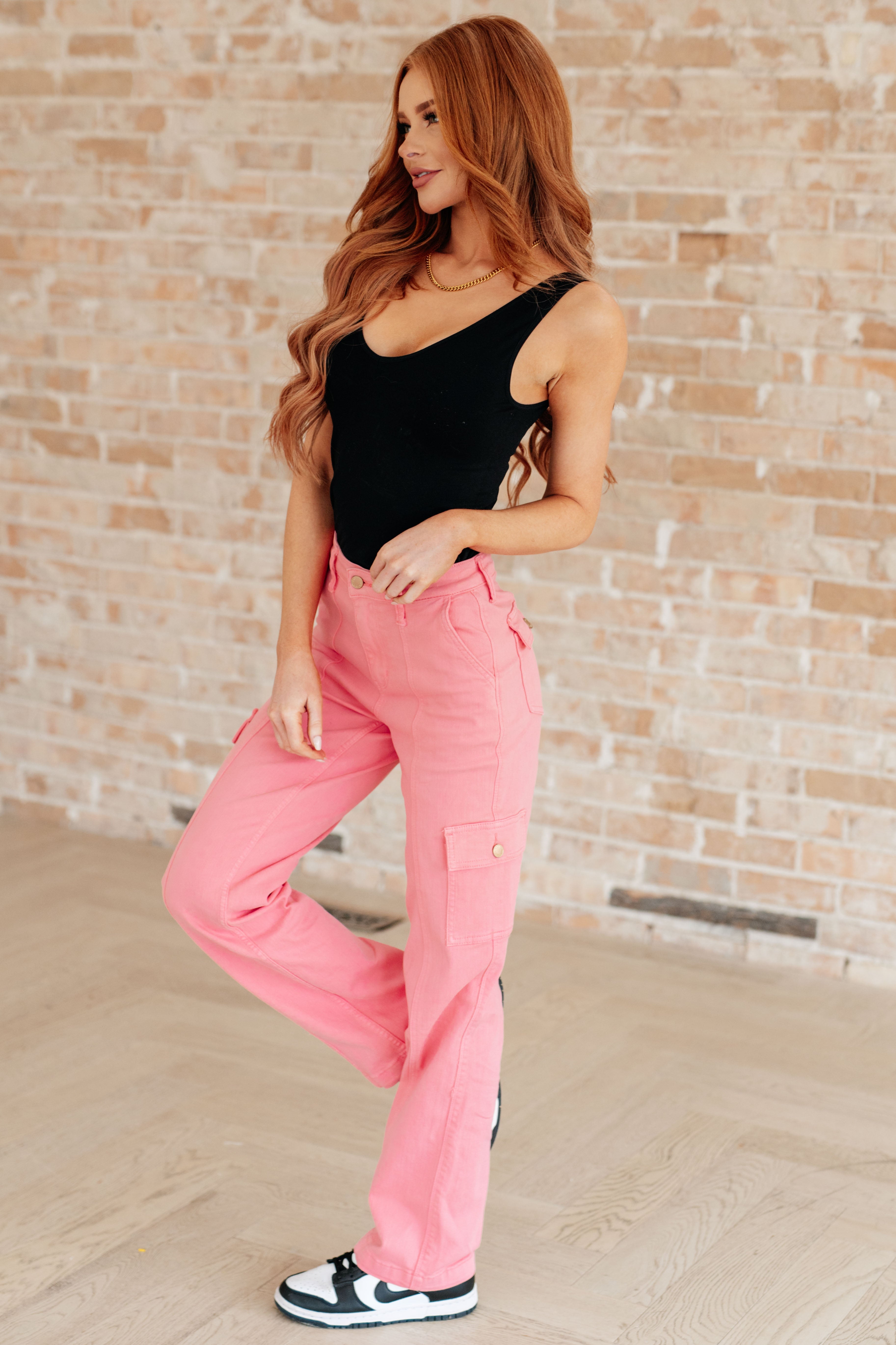 Liesel High Rise Cargo Straight Jeans in Pink