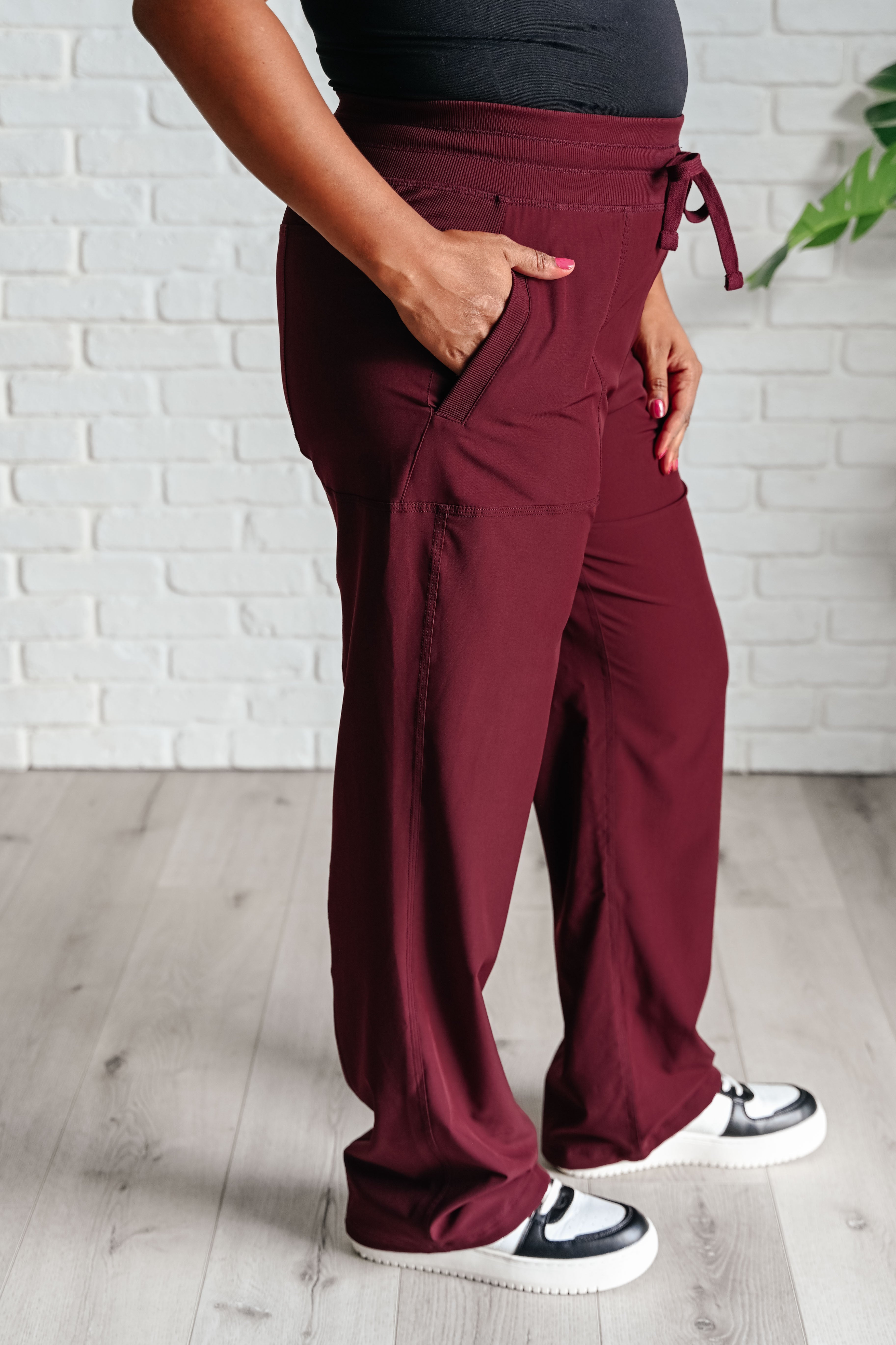 Running Game Drawstring Joggers in Red Merlot