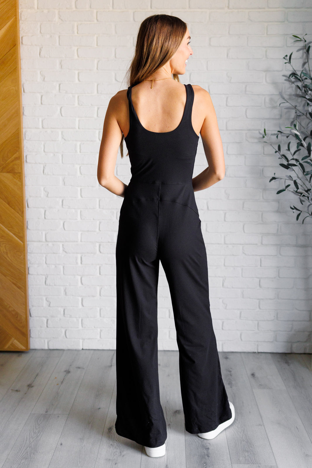 Effortless Casual Chic Wide Leg Jumpsuit in Black