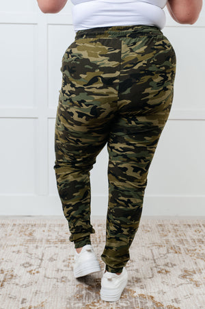 Peak Performance Joggers in Camo