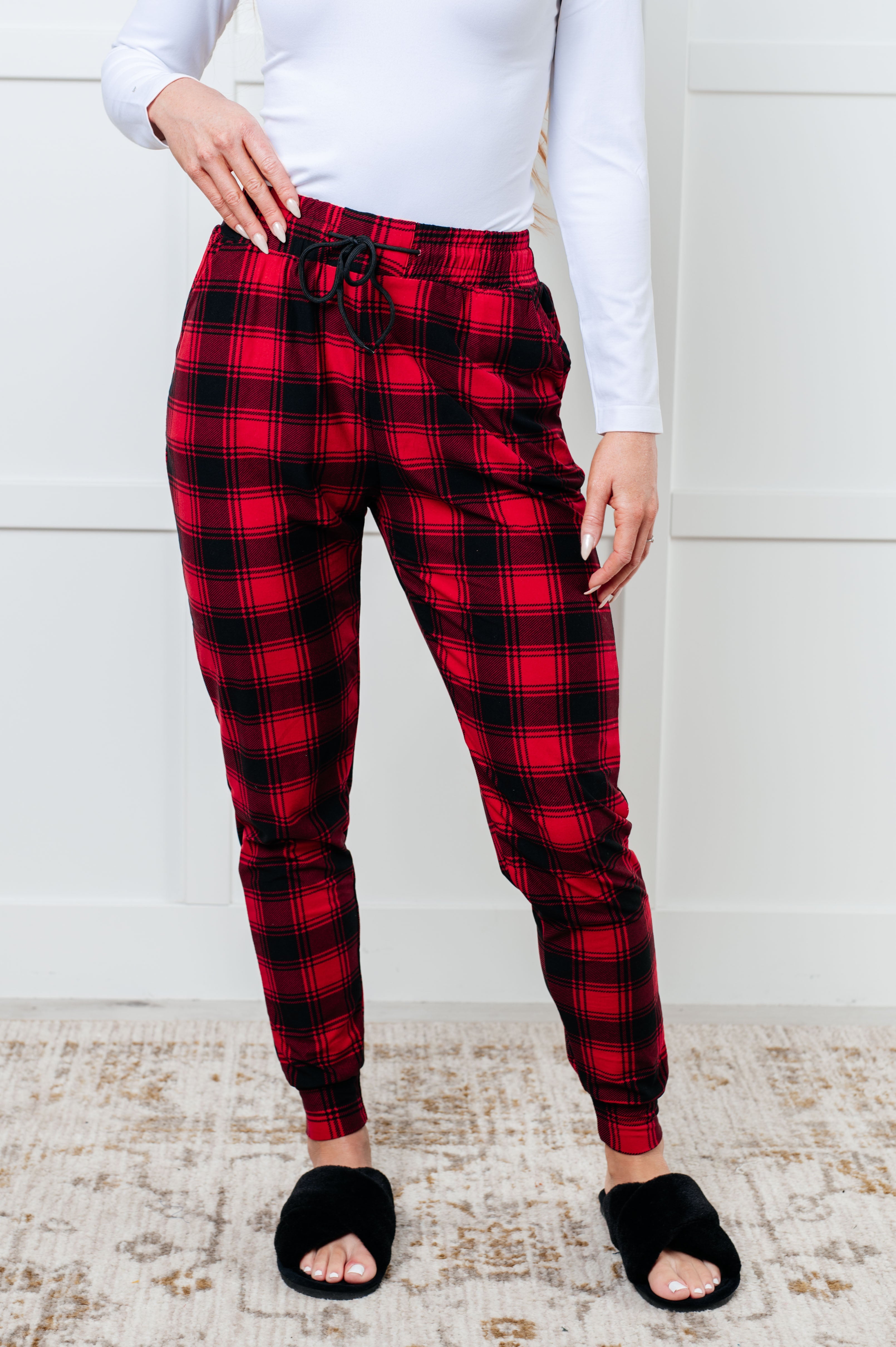 Peak Performance Joggers in Red Plaid