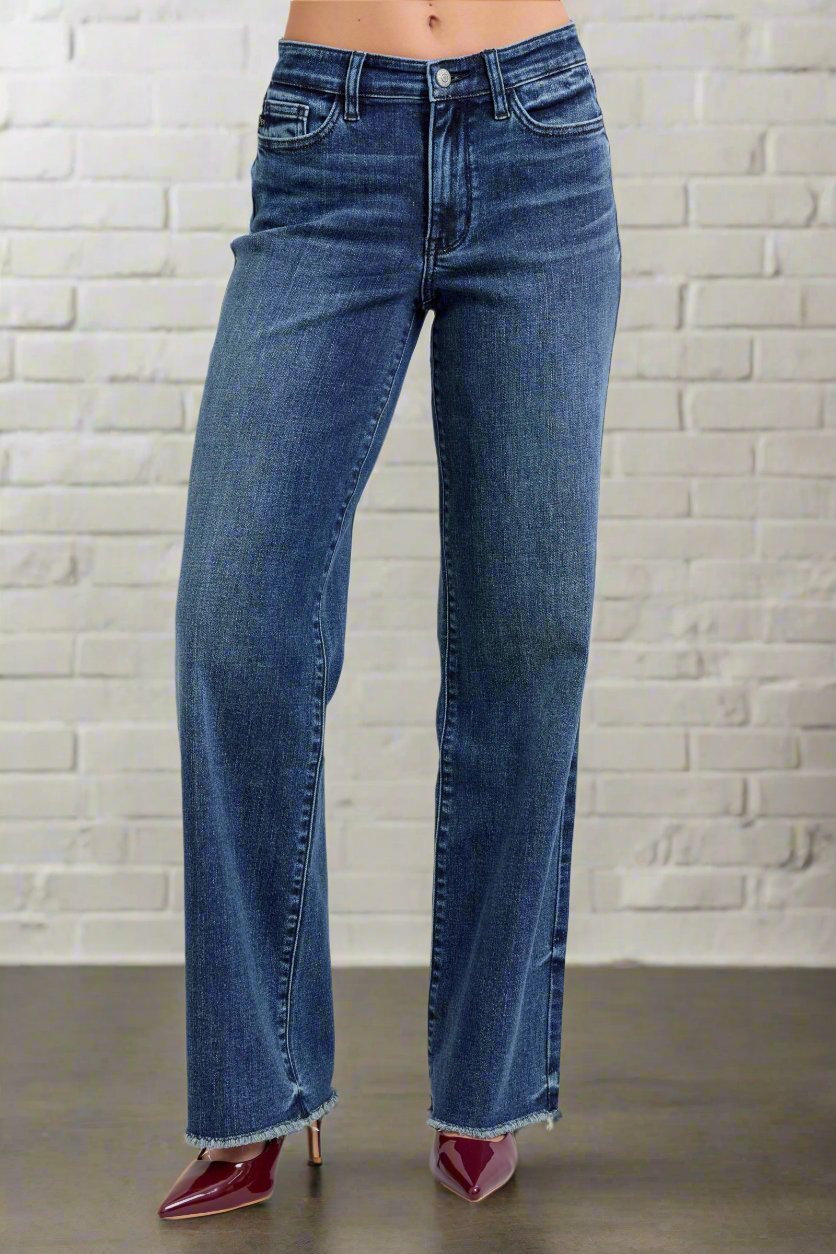 Cool Cut Raw Hem Jeans in Dark Wash