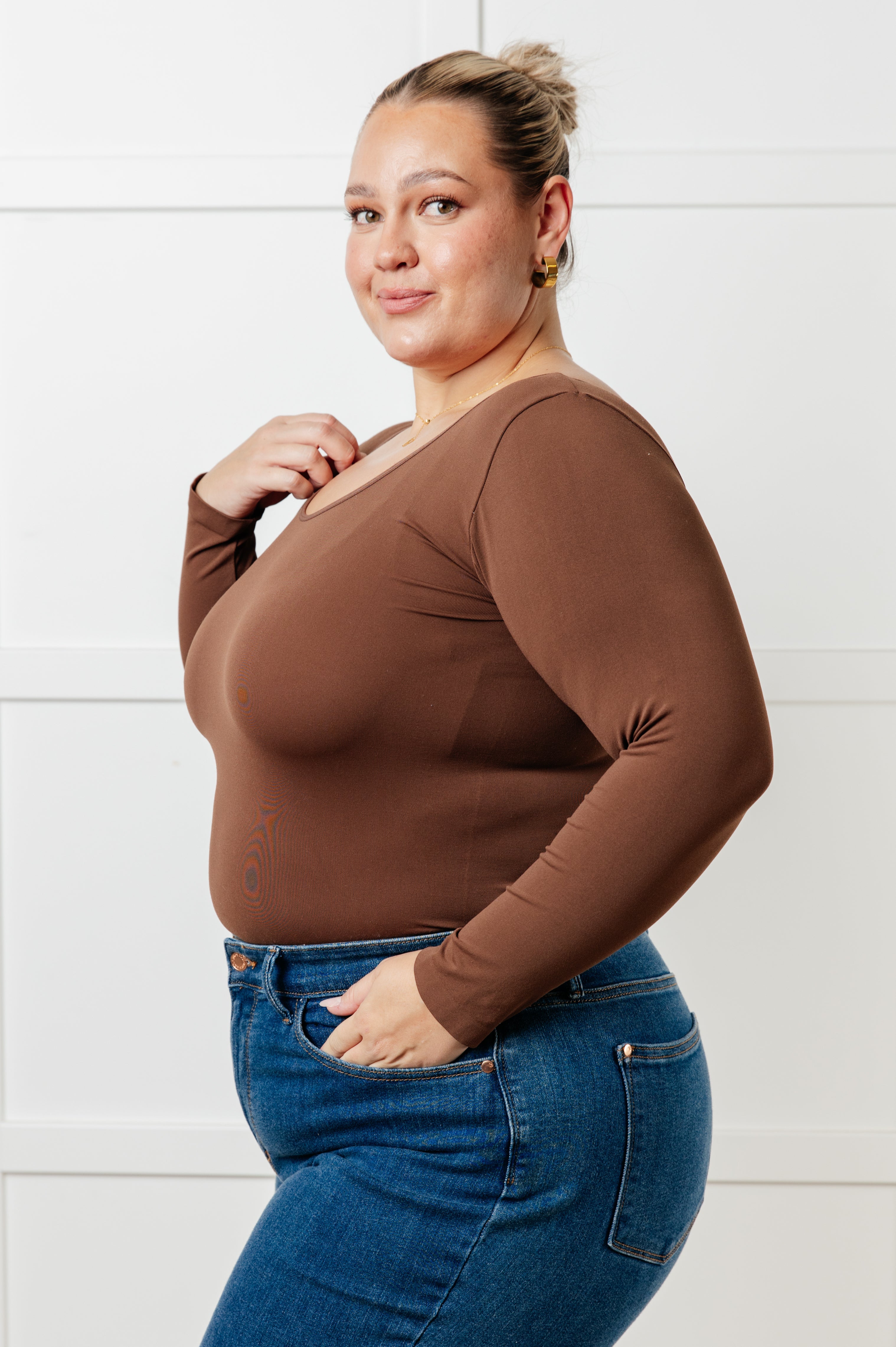 Simply Seamless Reversible Top in Coffee