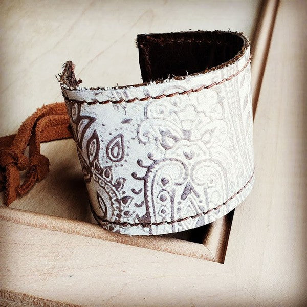 Roam Free Genuine Leather Cuff Bracelet in Oyster Paisley & White