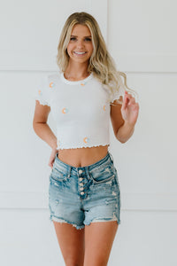 Day & Night Embroidered Cropped Tee in Off White