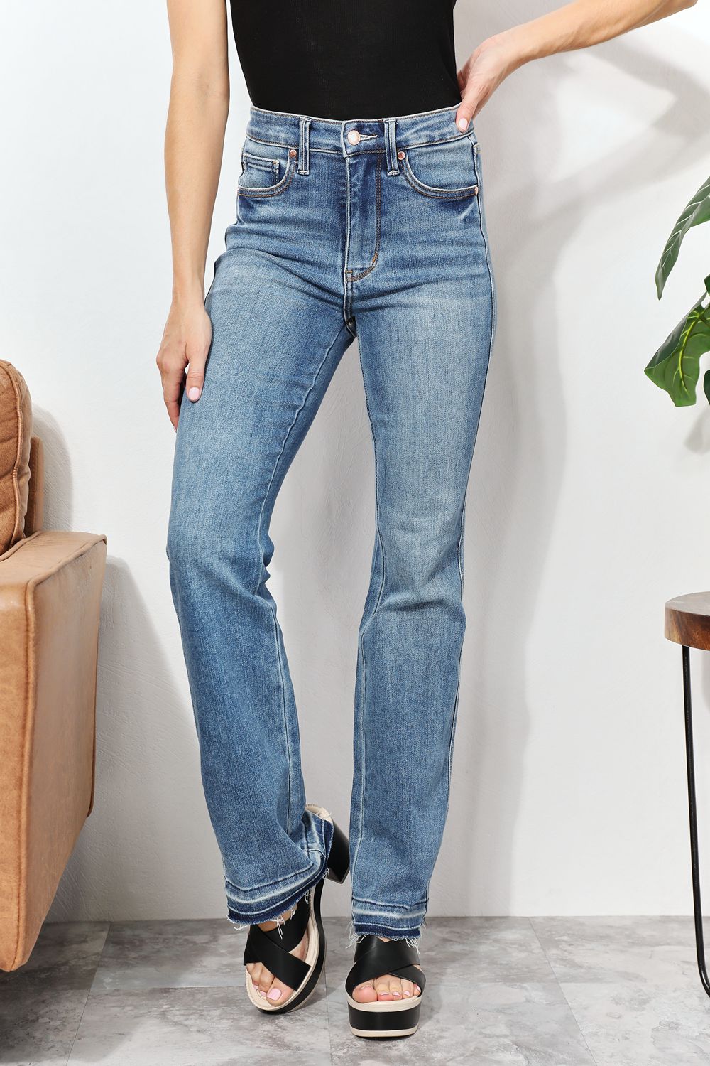 Sleek Stylin' High Waist Jeans with Pockets