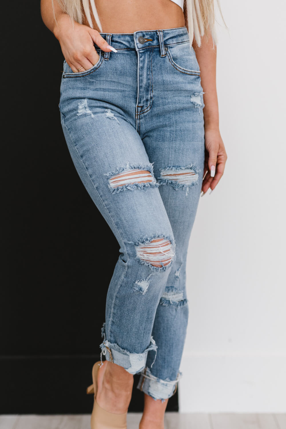 Taking It Easy Distressed Straight Leg Jeans in Medium Wash