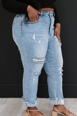 Taking It Easy Distressed Straight Leg Jeans in Medium Wash