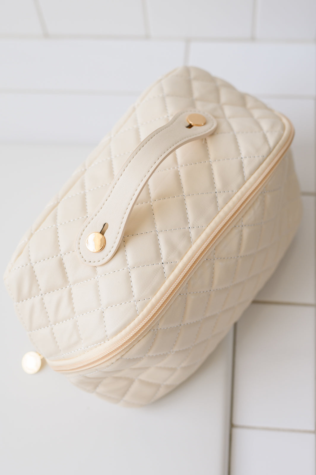 Expanding Quilted Vegan Leather Makeup Bag in Cream