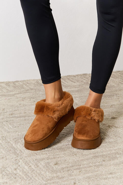 Fur Trimmed Ankle Boots in Camel