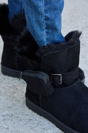 Anna Plush Thermal Boots in Black